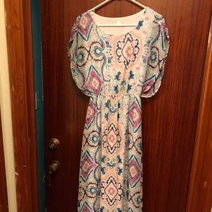 Francesca’s flutter sleeve patterned maxi dress
